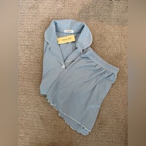 Ekouaer Light Blue Ribbed Pajama Set with White Piping